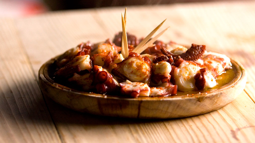 Camino de Santiago - Gastronomía de Galicia "pulpo á feira"