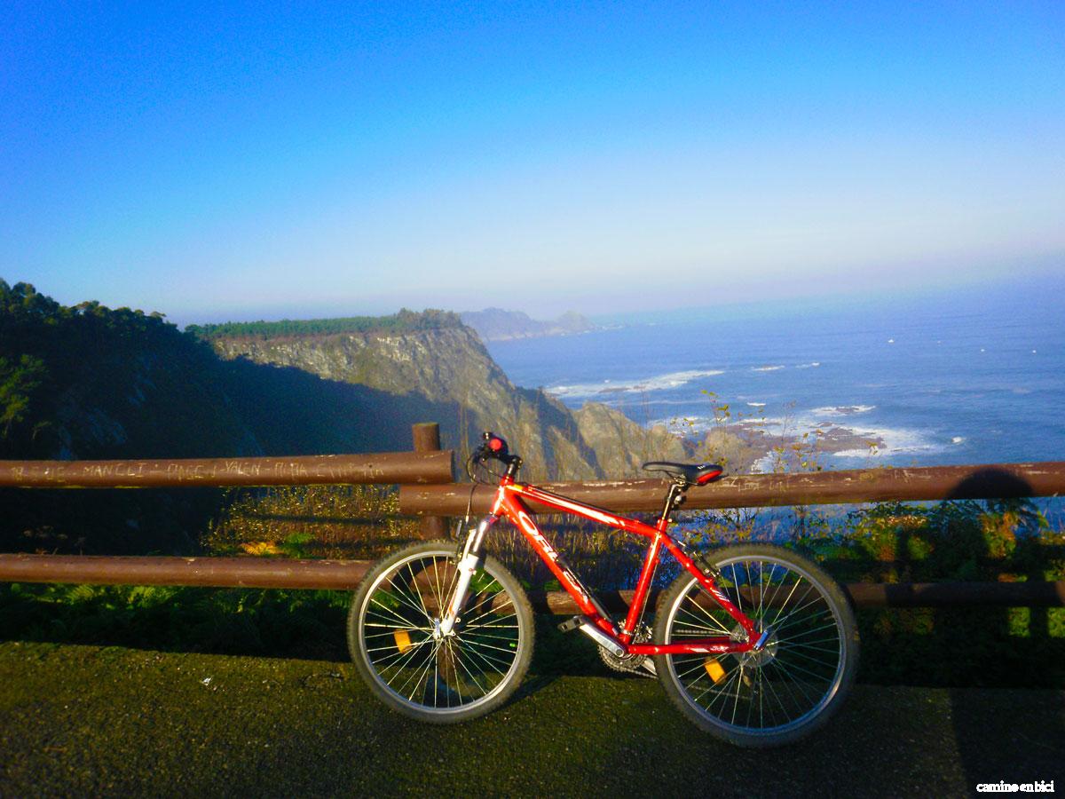 Camino del Norte en bici - Etapa Cudillero-Ballota