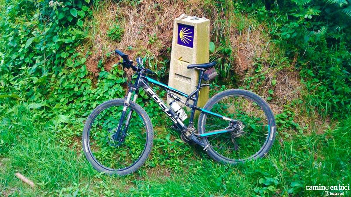 Mojón en el Camino Francés
